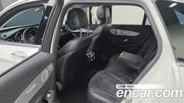 2019 Mercedes-Benz GLC-Class X253 GLC300 4MATIC AMG Line Sold VIN WDC0G4KB4KF667908 – photo 18 2019 Mercedes-Benz GLC-Class X253 GLC300 4MATIC AMG Line Sold VIN WDC0G4KB4KF667908 – photo 18