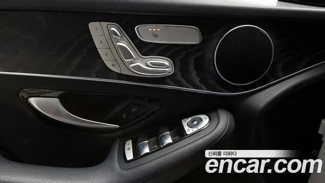 2019 Mercedes-Benz GLC-Class X253 GLC300 4MATIC Sold VIN WDC0G4KB6KF623988 – side profile 2019 Mercedes-Benz GLC-Class X253 GLC300 4MATIC Sold VIN WDC0G4KB6KF623988 – side profile