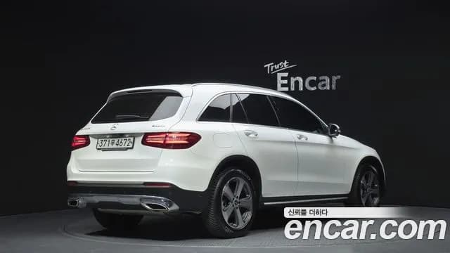 2019 Mercedes-Benz GLC-Class X253 GLC300 4MATIC Sold VIN WDC0G4KB6KF623988 – exterior detail 2019 Mercedes-Benz GLC-Class X253 GLC300 4MATIC Sold VIN WDC0G4KB6KF623988 – exterior detail