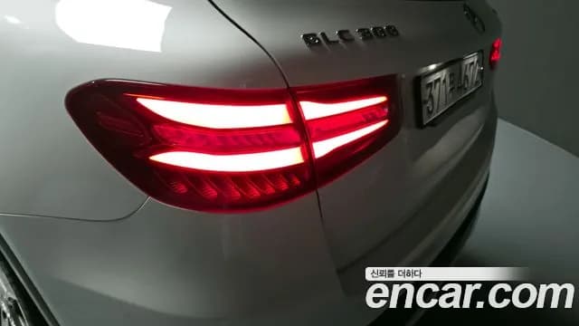 2019 Mercedes-Benz GLC-Class X253 GLC300 4MATIC Sold VIN WDC0G4KB6KF623988 – photo 18 2019 Mercedes-Benz GLC-Class X253 GLC300 4MATIC Sold VIN WDC0G4KB6KF623988 – photo 18