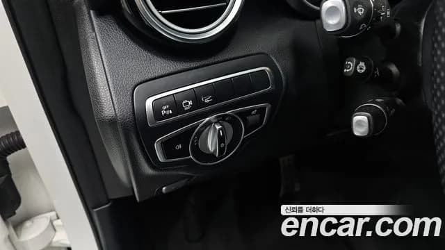 2019 Mercedes-Benz GLC-Class X253 GLC300 4MATIC AMG Line Sold VIN WDC0G4KBXKF631480 – photo 14 2019 Mercedes-Benz GLC-Class X253 GLC300 4MATIC AMG Line Sold VIN WDC0G4KBXKF631480 – photo 14