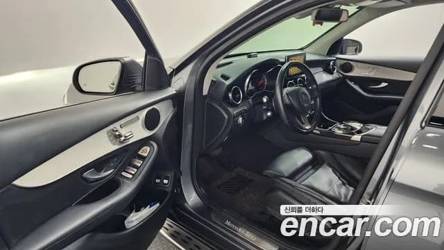 2019 Mercedes-Benz GLC-Class X253 GLC350e 4MATIC Premium Sold VIN WDC0G5EB0KF508711 – side profile 2019 Mercedes-Benz GLC-Class X253 GLC350e 4MATIC Premium Sold VIN WDC0G5EB0KF508711 – side profile