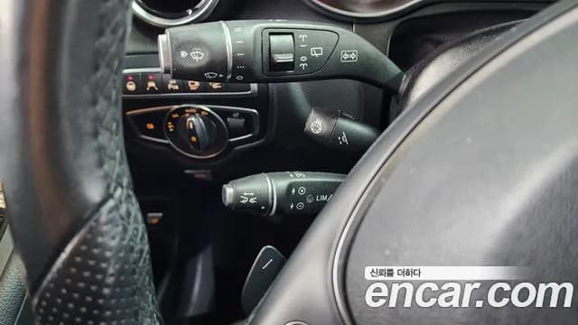 2019 Mercedes-Benz GLC-Class X253 GLC350e 4MATIC Premium Sold VIN WDC0G5EB0KF508711 – exterior detail 2019 Mercedes-Benz GLC-Class X253 GLC350e 4MATIC Premium Sold VIN WDC0G5EB0KF508711 – exterior detail