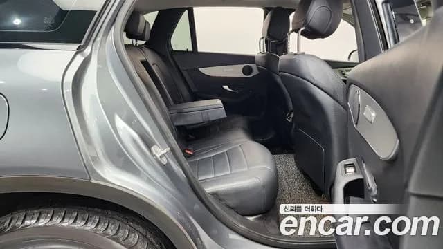 2019 Mercedes-Benz GLC-Class X253 GLC350e 4MATIC Premium Sold VIN WDC0G5EB0KF508711 – undercarriage 2019 Mercedes-Benz GLC-Class X253 GLC350e 4MATIC Premium Sold VIN WDC0G5EB0KF508711 – undercarriage