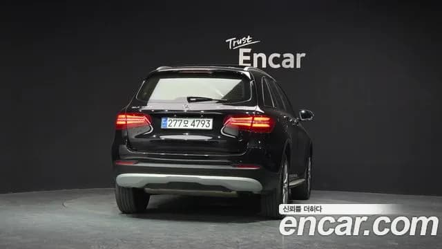 2019 Mercedes-Benz GLC-Class X253 GLC350e 4MATIC Premium Sold VIN WDC0G5EB111111111 – trunk area 2019 Mercedes-Benz GLC-Class X253 GLC350e 4MATIC Premium Sold VIN WDC0G5EB111111111 – trunk area