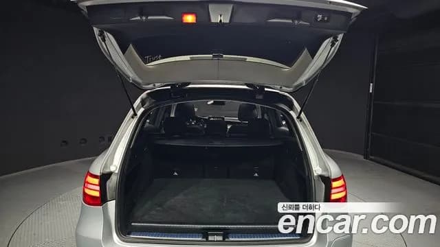 2019 Mercedes-Benz GLC-Class X253 GLC350e 4MATIC Premium Sold VIN WDC0G5EB1KF661159 – engine bay 2019 Mercedes-Benz GLC-Class X253 GLC350e 4MATIC Premium Sold VIN WDC0G5EB1KF661159 – engine bay
