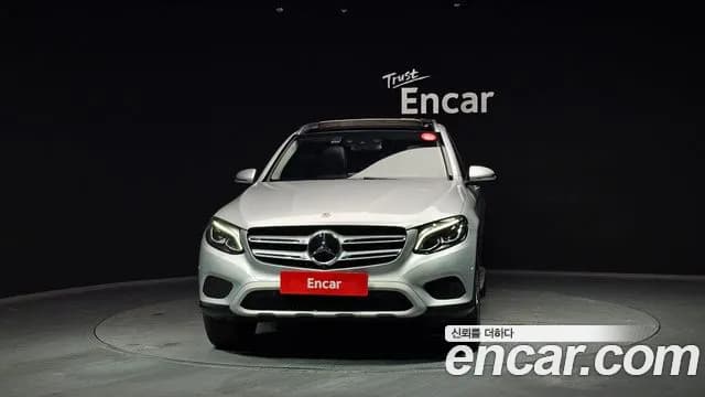 2019 Mercedes-Benz GLC-Class X253 GLC350e 4MATIC Premium Sold VIN WDC0G5EB1KF661159 – photo 16 2019 Mercedes-Benz GLC-Class X253 GLC350e 4MATIC Premium Sold VIN WDC0G5EB1KF661159 – photo 16