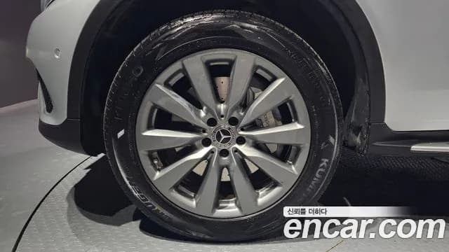 2019 Mercedes-Benz GLC-Class X253 GLC350e 4MATIC Premium Sold VIN WDC0G5EB1KF661159 – photo 19 2019 Mercedes-Benz GLC-Class X253 GLC350e 4MATIC Premium Sold VIN WDC0G5EB1KF661159 – photo 19