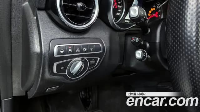 2019 Mercedes-Benz GLC-Class X253 GLC350e 4MATIC Premium Sold VIN WDC0G5EB5KF536908 – rear exterior 2019 Mercedes-Benz GLC-Class X253 GLC350e 4MATIC Premium Sold VIN WDC0G5EB5KF536908 – rear exterior