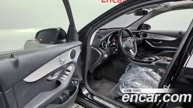 2019 Mercedes-Benz GLC-Class X253 GLC350e 4MATIC Premium Sold VIN WDC0G5EB5KF536908 – photo 13 2019 Mercedes-Benz GLC-Class X253 GLC350e 4MATIC Premium Sold VIN WDC0G5EB5KF536908 – photo 13