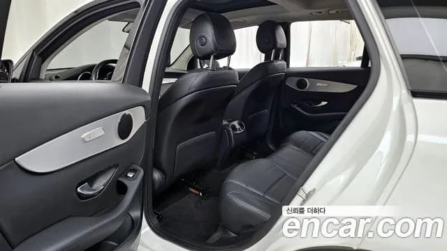 2019 Mercedes-Benz GLC-Class X253 GLC350e 4MATIC Premium Sold VIN WDC0G5EB8KF524414 – rear exterior 2019 Mercedes-Benz GLC-Class X253 GLC350e 4MATIC Premium Sold VIN WDC0G5EB8KF524414 – rear exterior
