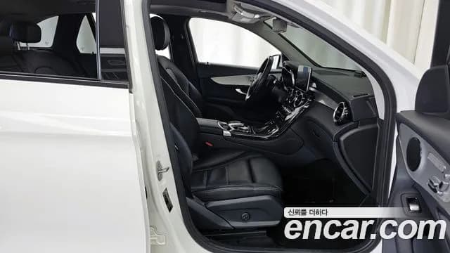 2019 Mercedes-Benz GLC-Class X253 GLC350e 4MATIC Premium Sold VIN WDC0G5EB8KF524414 – photo 15 2019 Mercedes-Benz GLC-Class X253 GLC350e 4MATIC Premium Sold VIN WDC0G5EB8KF524414 – photo 15