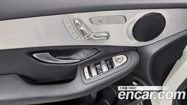 2019 Mercedes-Benz GLC-Class X253 GLC350e 4MATIC Premium Sold VIN WDC0G5EB8KF524414 – photo 21 2019 Mercedes-Benz GLC-Class X253 GLC350e 4MATIC Premium Sold VIN WDC0G5EB8KF524414 – photo 21