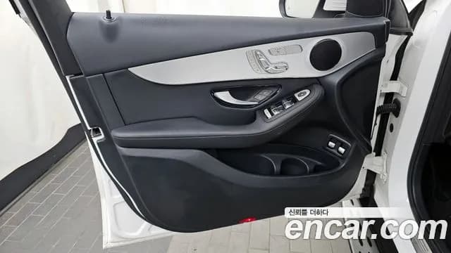 2019 Mercedes-Benz GLC-Class X253 GLC350e 4MATIC Premium Sold VIN WDC0G5EB8KF524414 – photo 26 2019 Mercedes-Benz GLC-Class X253 GLC350e 4MATIC Premium Sold VIN WDC0G5EB8KF524414 – photo 26