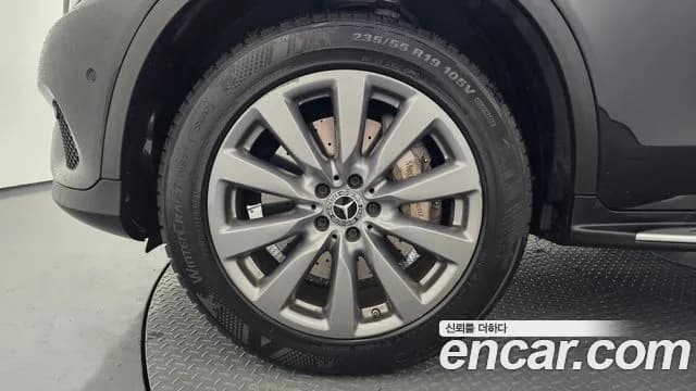 2019 Mercedes-Benz GLC-Class X253 GLC350e 4MATIC Premium Sold VIN WDC0G5EBXKF552697 – photo 12 2019 Mercedes-Benz GLC-Class X253 GLC350e 4MATIC Premium Sold VIN WDC0G5EBXKF552697 – photo 12