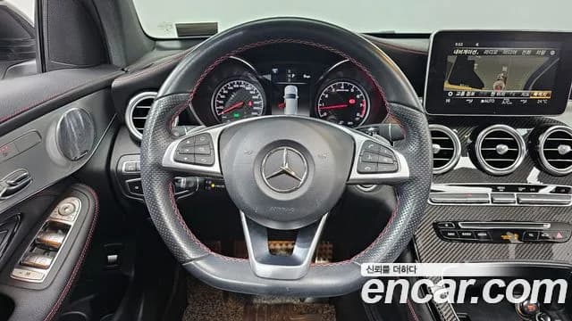 2018 Mercedes-Benz GLC-Class X253 AMG GLC43 4MATIC Sold VIN WDC0G6EB4JF462885 – interior seats 2018 Mercedes-Benz GLC-Class X253 AMG GLC43 4MATIC Sold VIN WDC0G6EB4JF462885 – interior seats