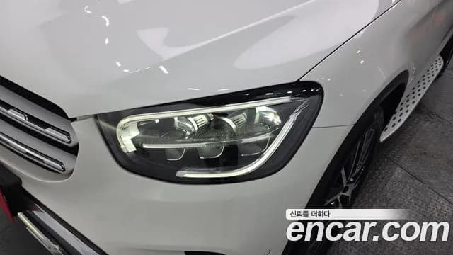 2020 Mercedes-Benz GLC-Class X253 GLC300 4MATIC Sold VIN WDC0G8EBXLF751056 – trunk area 2020 Mercedes-Benz GLC-Class X253 GLC300 4MATIC Sold VIN WDC0G8EBXLF751056 – trunk area