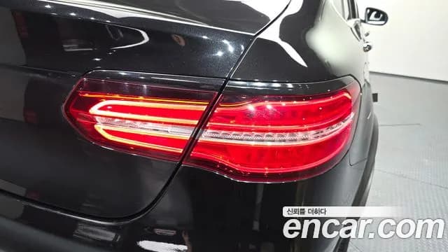 2017 Mercedes-Benz GLC-Class X253 GLC220 d 4MATIC Premium Coupe Sold VIN WDC0J0FB5HF225250 – photo 23 2017 Mercedes-Benz GLC-Class X253 GLC220 d 4MATIC Premium Coupe Sold VIN WDC0J0FB5HF225250 – photo 23