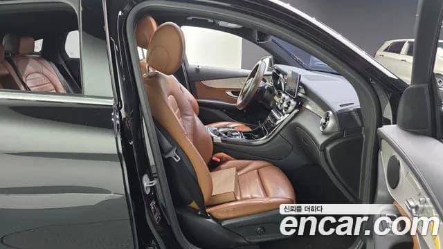 2018 Mercedes-Benz GLC-Class X253 GLC220 d 4MATIC Premium Coupe Sold VIN WDC0J0FB5JF372724 – photo 13 2018 Mercedes-Benz GLC-Class X253 GLC220 d 4MATIC Premium Coupe Sold VIN WDC0J0FB5JF372724 – photo 13