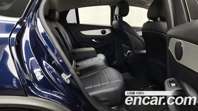 2018 Mercedes-Benz GLC-Class X253 GLC220 d 4MATIC Coupe Sold VIN WDC0J0FB9JF422203 – trunk area 2018 Mercedes-Benz GLC-Class X253 GLC220 d 4MATIC Coupe Sold VIN WDC0J0FB9JF422203 – trunk area