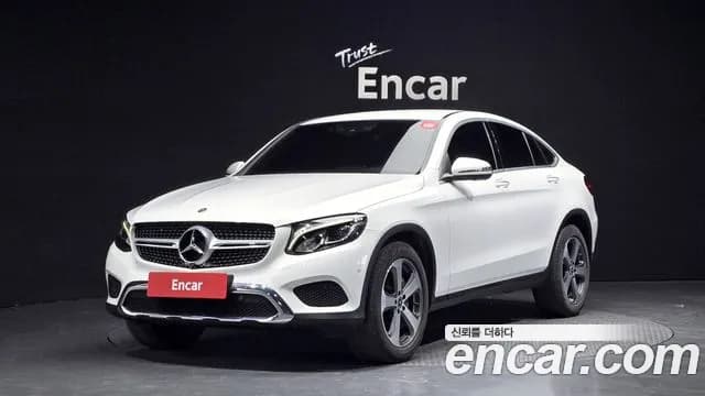 2019 Mercedes-Benz GLC-Class X253 GCL300 4MATIC Coupe Sold VIN WDC0J4KB0KF669754 – rear exterior 2019 Mercedes-Benz GLC-Class X253 GCL300 4MATIC Coupe Sold VIN WDC0J4KB0KF669754 – rear exterior