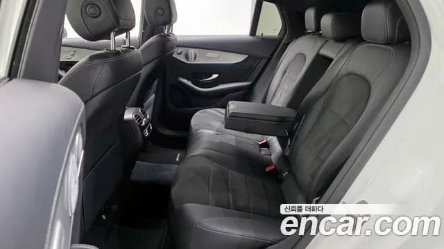 2019 Mercedes-Benz GLC-Class X253 GLC300 4MATIC AMG Line Coupe Sold VIN WDC0J4KB2KF668606 – rear exterior 2019 Mercedes-Benz GLC-Class X253 GLC300 4MATIC AMG Line Coupe Sold VIN WDC0J4KB2KF668606 – rear exterior