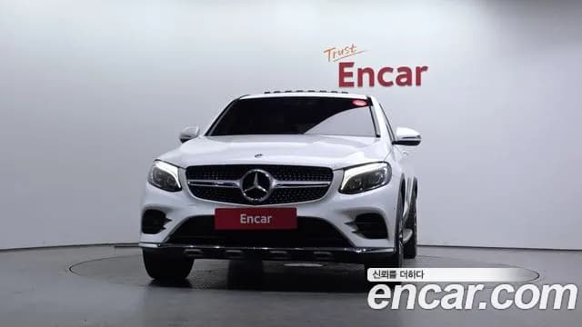 2019 Mercedes-Benz GLC-Class X253 GLC300 4MATIC AMG Line Coupe Sold VIN WDC0J4KB2KF668606 – interior seats 2019 Mercedes-Benz GLC-Class X253 GLC300 4MATIC AMG Line Coupe Sold VIN WDC0J4KB2KF668606 – interior seats