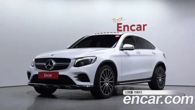 2019 Mercedes-Benz GLC-Class X253 GLC300 4MATIC AMG Line Coupe Sold VIN WDC0J4KB2KF668606 – exterior detail 2019 Mercedes-Benz GLC-Class X253 GLC300 4MATIC AMG Line Coupe Sold VIN WDC0J4KB2KF668606 – exterior detail