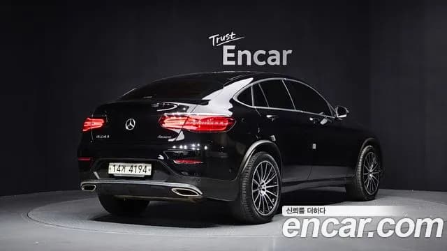 2019 Mercedes-Benz GLC-Class X253 GLC300 4MATIC AMG Line Coupe Sold VIN WDC0J4KB4KF663021 – trunk area 2019 Mercedes-Benz GLC-Class X253 GLC300 4MATIC AMG Line Coupe Sold VIN WDC0J4KB4KF663021 – trunk area