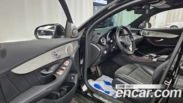 2019 Mercedes-Benz GLC-Class X253 GLC300 4MATIC AMG Line Coupe Sold VIN WDC0J4KB4KF663021 – photo 16 2019 Mercedes-Benz GLC-Class X253 GLC300 4MATIC AMG Line Coupe Sold VIN WDC0J4KB4KF663021 – photo 16