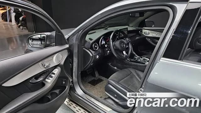 2019 Mercedes-Benz GLC-Class X253 GLC300 4MATIC AMG Line Coupe Sold VIN WDC0J4KB5KF665344 – photo 11 2019 Mercedes-Benz GLC-Class X253 GLC300 4MATIC AMG Line Coupe Sold VIN WDC0J4KB5KF665344 – photo 11
