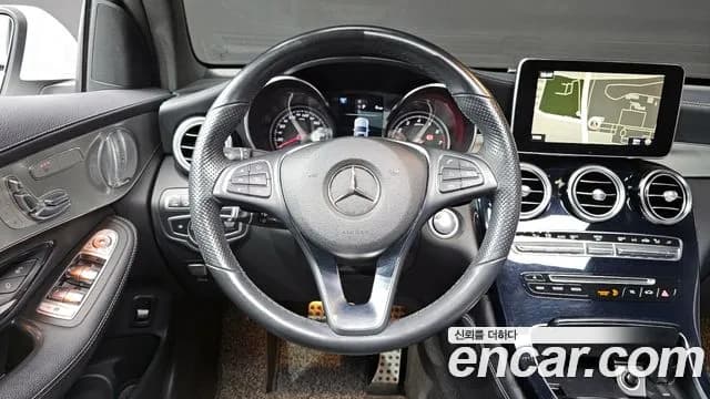 2019 Mercedes-Benz GLC-Class X253 GLC300 4MATIC AMG Line Coupe Sold VIN WDC0J4KB6KF668897 – exterior detail 2019 Mercedes-Benz GLC-Class X253 GLC300 4MATIC AMG Line Coupe Sold VIN WDC0J4KB6KF668897 – exterior detail