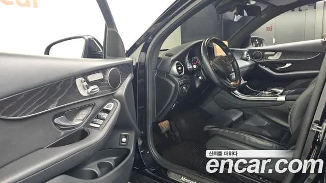 2019 Mercedes-Benz GLC-Class X253 GCL300 4MATIC Coupe Sold VIN WDC0J4KB7KF538224 – engine bay 2019 Mercedes-Benz GLC-Class X253 GCL300 4MATIC Coupe Sold VIN WDC0J4KB7KF538224 – engine bay