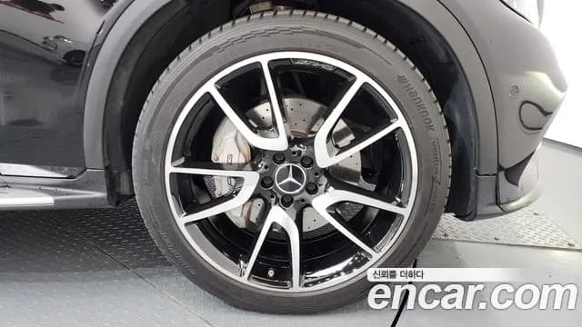 2019 Mercedes-Benz GLC-Class X253 AMG GLC43 4MATIC Coupe Sold VIN WDC0J6EB0KF589944 – exterior detail 2019 Mercedes-Benz GLC-Class X253 AMG GLC43 4MATIC Coupe Sold VIN WDC0J6EB0KF589944 – exterior detail