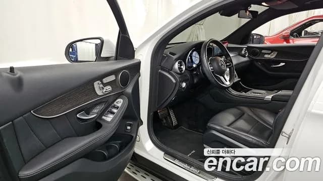 2020 Mercedes-Benz GLC-Class X253 GCL300 4MATIC Coupe Sold VIN WDC0J8EB3LF745908 – photo 13 2020 Mercedes-Benz GLC-Class X253 GCL300 4MATIC Coupe Sold VIN WDC0J8EB3LF745908 – photo 13