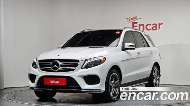 2018 Mercedes-Benz GLE-Class W166 GLE350 d 4MATIC Premium Sold VIN WDCDA2EB2JB034882 – interior seats 2018 Mercedes-Benz GLE-Class W166 GLE350 d 4MATIC Premium Sold VIN WDCDA2EB2JB034882 – interior seats