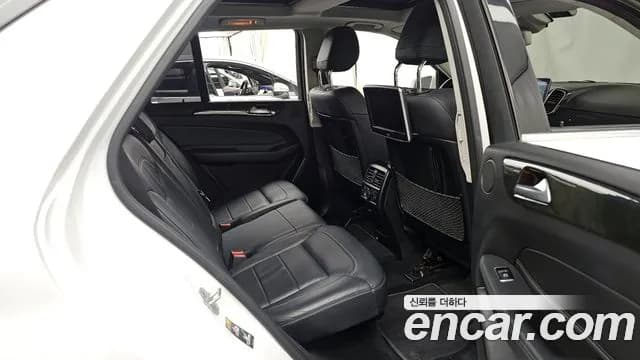 2017 Mercedes-Benz GLE-Class W166 GLE350 d 4MATIC Sold VIN WDCDA2EB5HA906147 – undercarriage 2017 Mercedes-Benz GLE-Class W166 GLE350 d 4MATIC Sold VIN WDCDA2EB5HA906147 – undercarriage