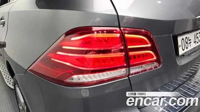 2017 Mercedes-Benz GLE-Class W166 GLE350 d 4MATIC Sold VIN WDCDA2EB6HA912846 – undercarriage 2017 Mercedes-Benz GLE-Class W166 GLE350 d 4MATIC Sold VIN WDCDA2EB6HA912846 – undercarriage