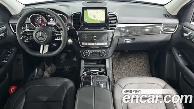 2017 Mercedes-Benz GLE-Class W166 GLE350 d 4MATIC Sold VIN WDCDA2EB6HA912846 – trunk area 2017 Mercedes-Benz GLE-Class W166 GLE350 d 4MATIC Sold VIN WDCDA2EB6HA912846 – trunk area