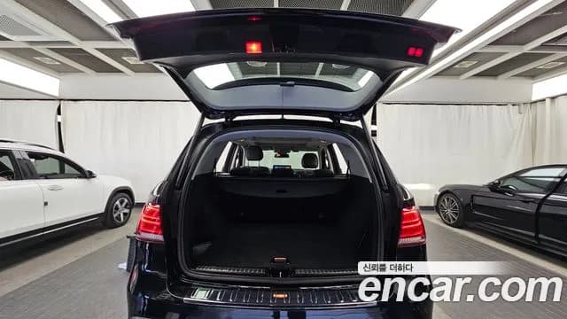2017 Mercedes-Benz GLE-Class W166 GLE350 d 4MATIC Sold VIN WDCDA2EB8HA848289 – engine bay 2017 Mercedes-Benz GLE-Class W166 GLE350 d 4MATIC Sold VIN WDCDA2EB8HA848289 – engine bay