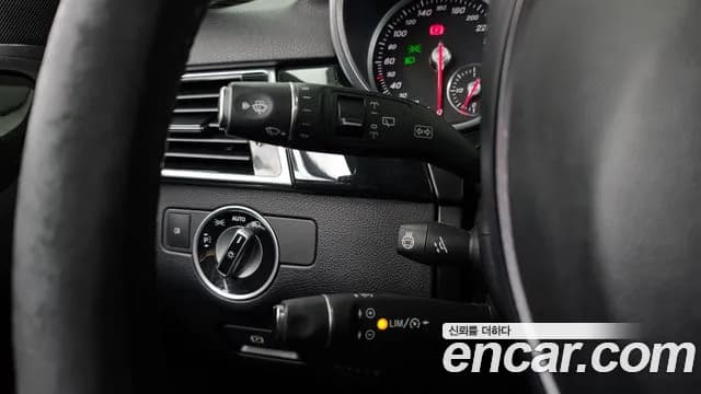 2017 Mercedes-Benz GLE-Class W166 GLE350 d 4MATIC Sold VIN WDCDA2EB8HA848289 – exterior detail 2017 Mercedes-Benz GLE-Class W166 GLE350 d 4MATIC Sold VIN WDCDA2EB8HA848289 – exterior detail