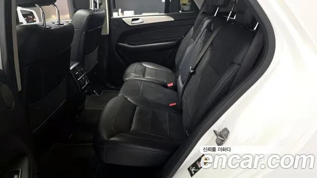 2018 Mercedes-Benz GLE-Class W166 GLE350 d 4MATIC Sold VIN WDCDA2EB8JB114123 – trunk area 2018 Mercedes-Benz GLE-Class W166 GLE350 d 4MATIC Sold VIN WDCDA2EB8JB114123 – trunk area