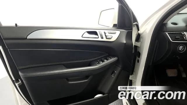 2018 Mercedes-Benz GLE-Class W166 GLE350 d 4MATIC Sold VIN WDCDA2EB8JB114123 – photo 28 2018 Mercedes-Benz GLE-Class W166 GLE350 d 4MATIC Sold VIN WDCDA2EB8JB114123 – photo 28