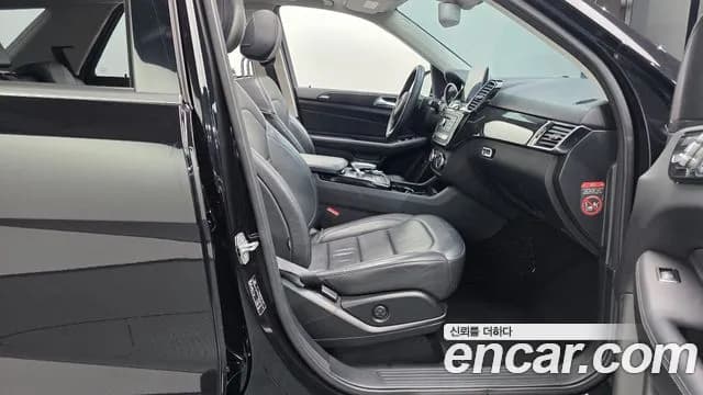 2017 Mercedes-Benz GLE-Class W166 GLE350 d 4MATIC Sold VIN WDCDA2EBXHA945137 – photo 28 2017 Mercedes-Benz GLE-Class W166 GLE350 d 4MATIC Sold VIN WDCDA2EBXHA945137 – photo 28