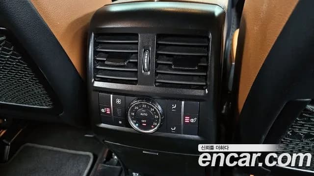 2018 Mercedes-Benz GLS-Class X166 GLS350 d 4MATIC Sold VIN WDCDF2EE2JB088341 – exterior detail 2018 Mercedes-Benz GLS-Class X166 GLS350 d 4MATIC Sold VIN WDCDF2EE2JB088341 – exterior detail