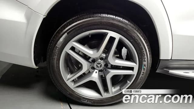 2018 Mercedes-Benz GLS-Class X166 GLS350 d 4MATIC Sold VIN WDCDF2EE8JB113145 – front exterior 2018 Mercedes-Benz GLS-Class X166 GLS350 d 4MATIC Sold VIN WDCDF2EE8JB113145 – front exterior