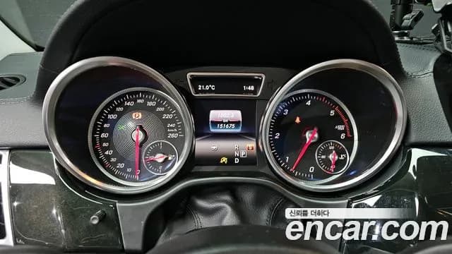 2018 Mercedes-Benz GLS-Class X166 GLS350 d 4MATIC Sold VIN WDCDF2EE8JB113145 – trunk area 2018 Mercedes-Benz GLS-Class X166 GLS350 d 4MATIC Sold VIN WDCDF2EE8JB113145 – trunk area