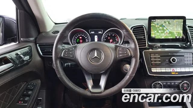 2017 Mercedes-Benz GLS-Class X166 GLS500 4MATIC Sold VIN WDCDF7DE4HA833993 – photo 16 2017 Mercedes-Benz GLS-Class X166 GLS500 4MATIC Sold VIN WDCDF7DE4HA833993 – photo 16