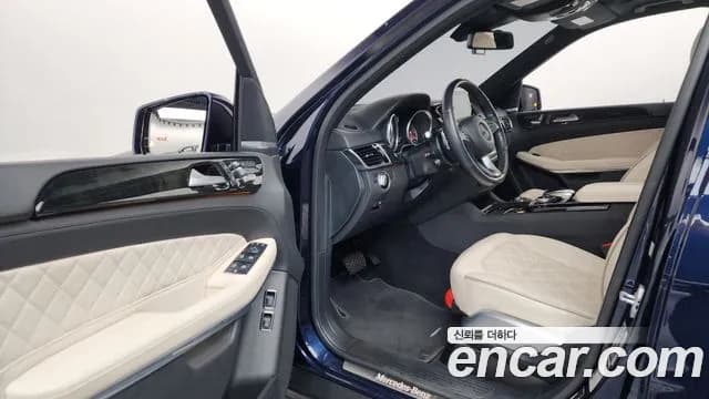 2017 Mercedes-Benz GLS-Class X166 GLS500 4MATIC Sold VIN WDCDF7DEXHA836977 – photo 38 2017 Mercedes-Benz GLS-Class X166 GLS500 4MATIC Sold VIN WDCDF7DEXHA836977 – photo 38
