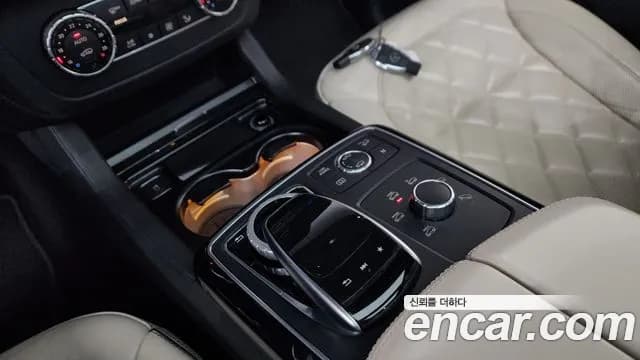 2017 Mercedes-Benz GLS-Class X166 GLS500 4MATIC Sold VIN WDCDF7DEXHA836977 – photo 41 2017 Mercedes-Benz GLS-Class X166 GLS500 4MATIC Sold VIN WDCDF7DEXHA836977 – photo 41
